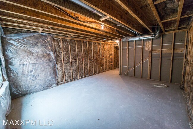 Building Photo - 3 br, 2.5 bath House - 14409 S Ashburn Way