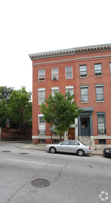 Foto del edificio - 10 E Madison St