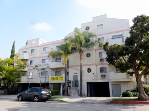 Primary Photo - 860 S Ardmore Ave