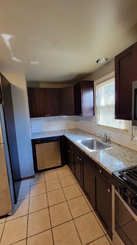 Foto del edificio - 41 Gould Dr