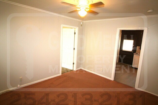 Building Photo - 625 Brook Dr