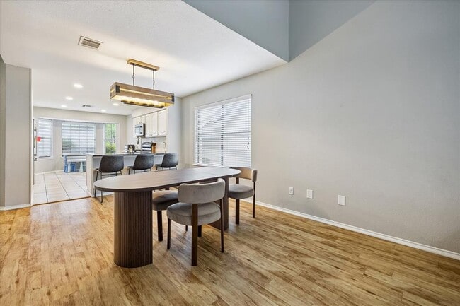 Foto del edificio - 17504 Klamath Falls Dr