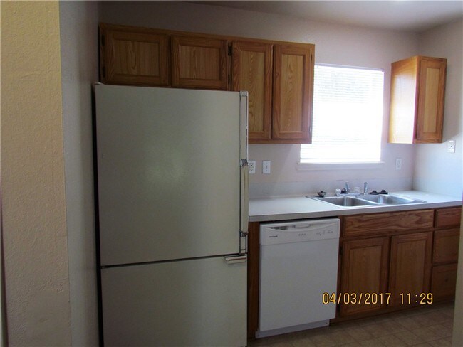 Building Photo - 52 Deer Ridge Rd