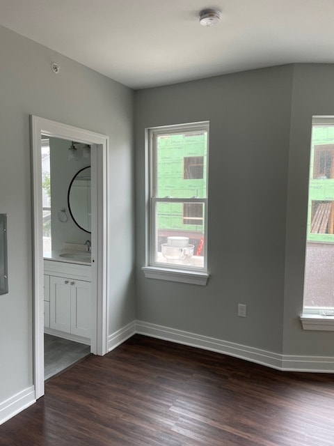 Building Photo - Whitesand Properties: Elmwood Village