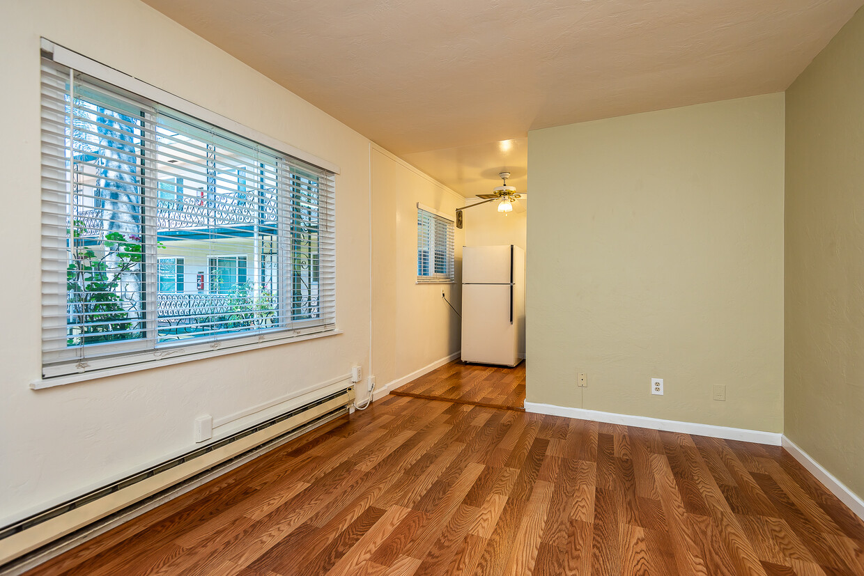 Foto principal - 420 S 3rd St