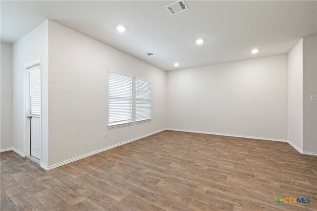 Building Photo - 2861 Brogan Creek