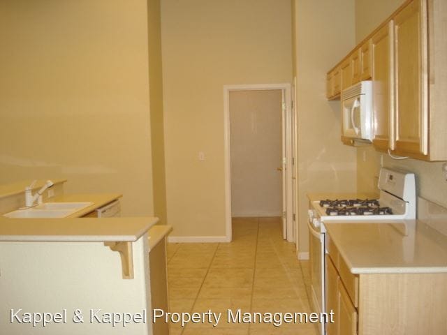 Building Photo - 4 br, 2 bath House - 600 Boone Drive