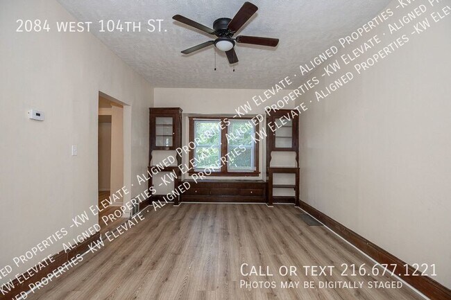 Foto del edificio - Charming Single Family!