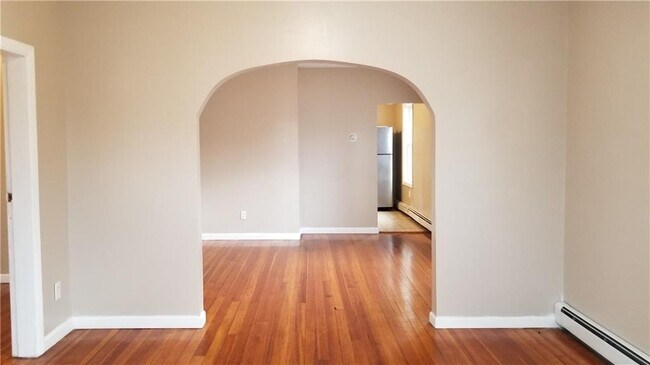 Foto del edificio - 56 Payton St