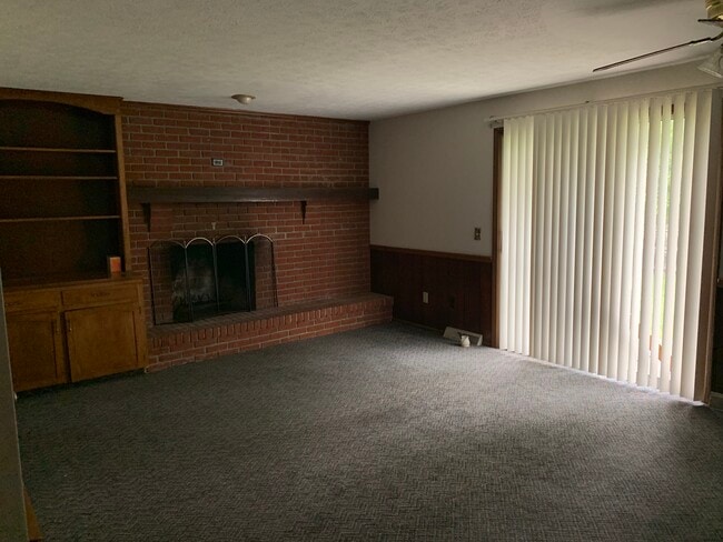 Dining room - 7625 Stuhldreher St NW