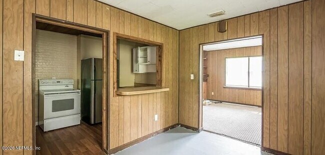 Foto del edificio - 3124 4th St Cir