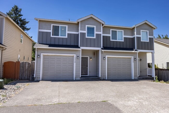 Three bedr townhouse in Orchards - Central AC - Three bedr townhouse in Orchards - Central AC