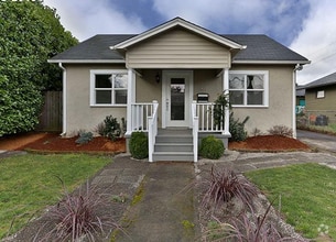 Building Photo - 4421 NE 86th Ave