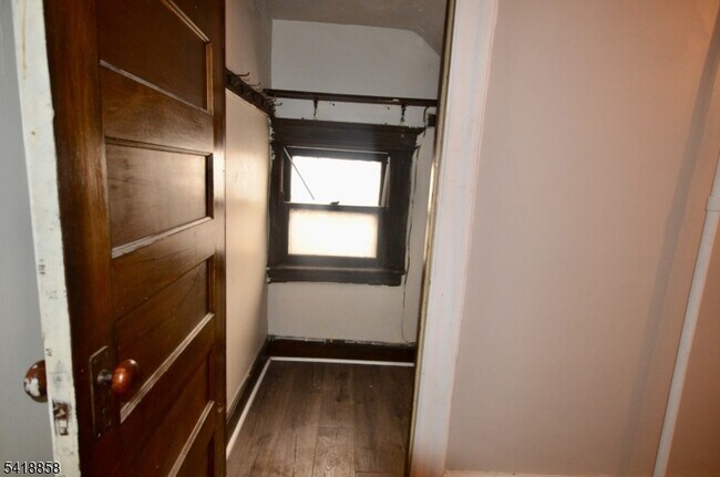 Foto del edificio - 899 S 18th St