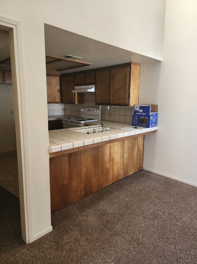 Foto del edificio - 5913 Auburn Oaks Dr