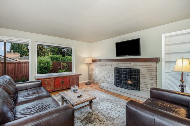 Photo - 16719 39th Pl NE House