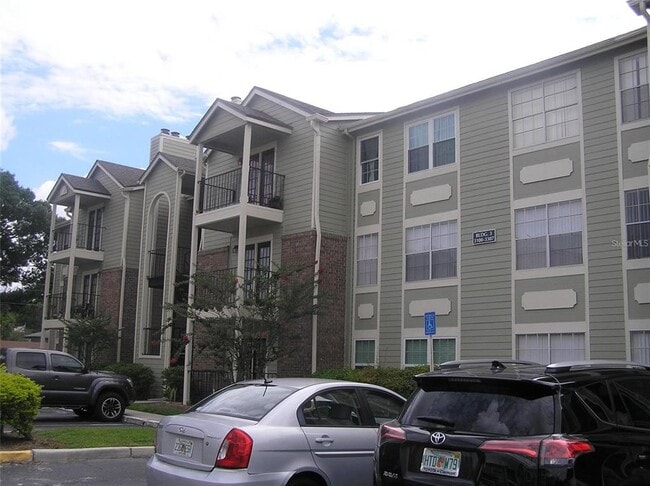 Building Photo - 2550 N Alafaya Trail