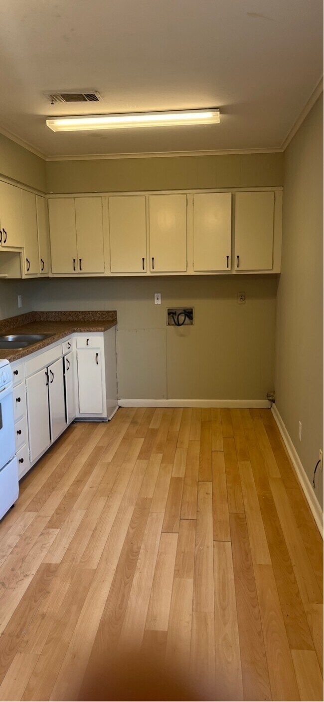 Building Photo - 605 Brookhaven Ct