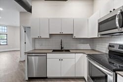 Building Photo - 409 Main St