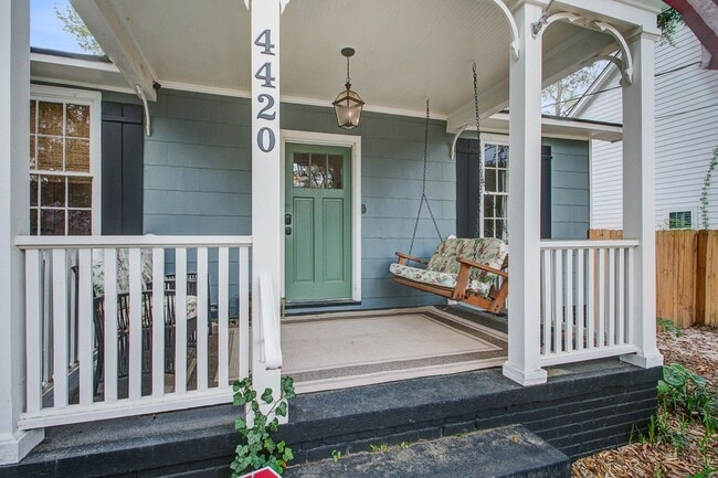 Building Photo - 4420 S Rhett Ave