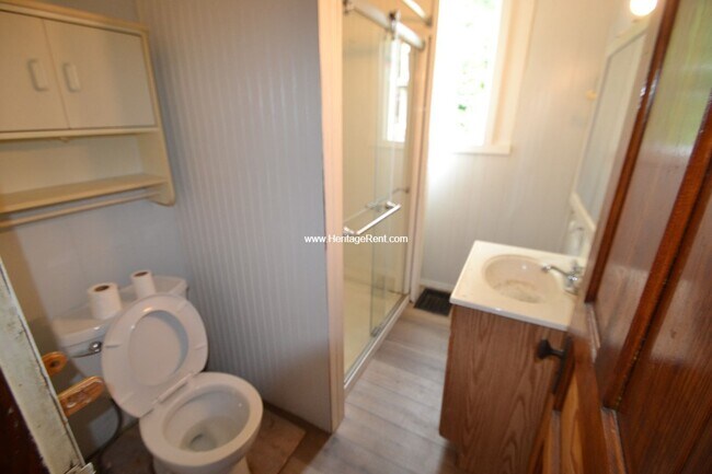 Foto del edificio - Great 2 bed 2 bath house in East Price Hill