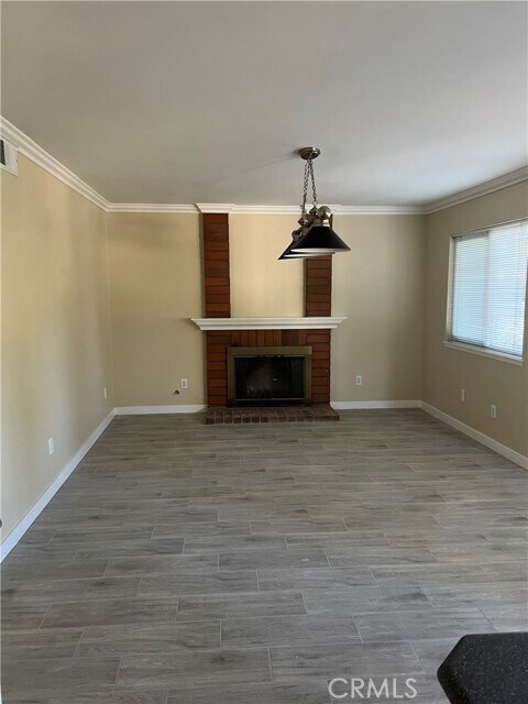 Building Photo - 1515 Cresta Rd