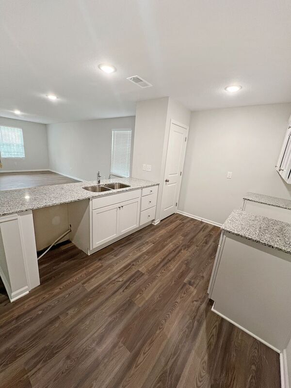 Building Photo - 4111 Olive St