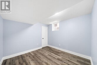 Building Photo - 11 Blue Oak Ave