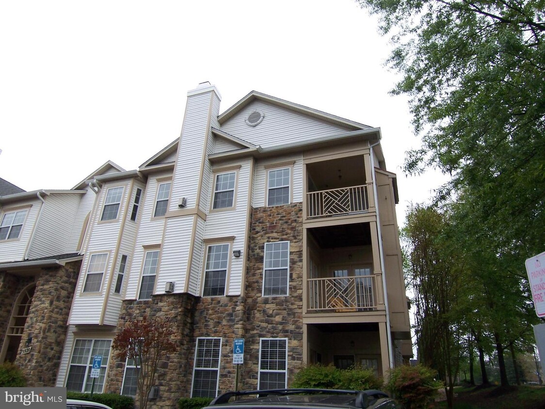 Primary Photo - 5920 Founders Crossing Ct