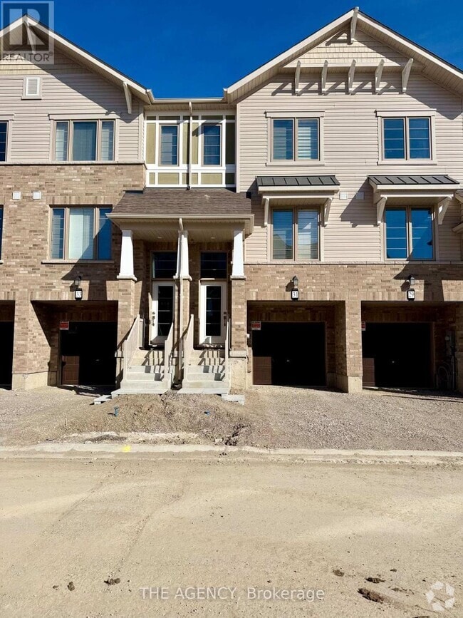 Building Photo - 389-389 Conklin Rd