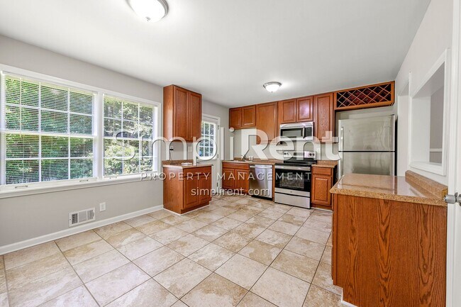 Foto del edificio - Charming 4 Bd / 2 Bath in College Park!