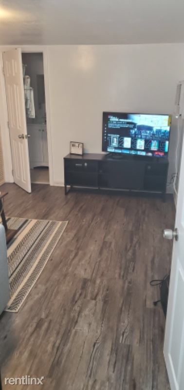 Foto del edificio - 1150 SW 24th Ave