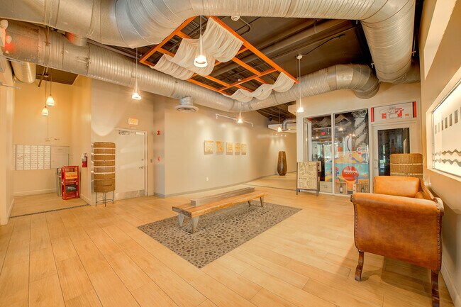 Foto del edificio - 10 SW South River Dr