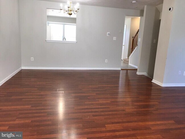 Foto del edificio - 4647 Harrier Way