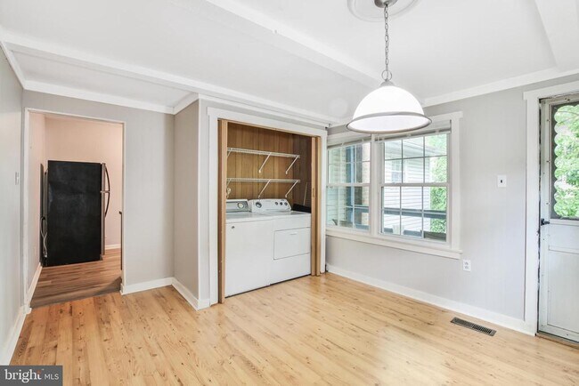 Foto del edificio - 430 Richey Ave