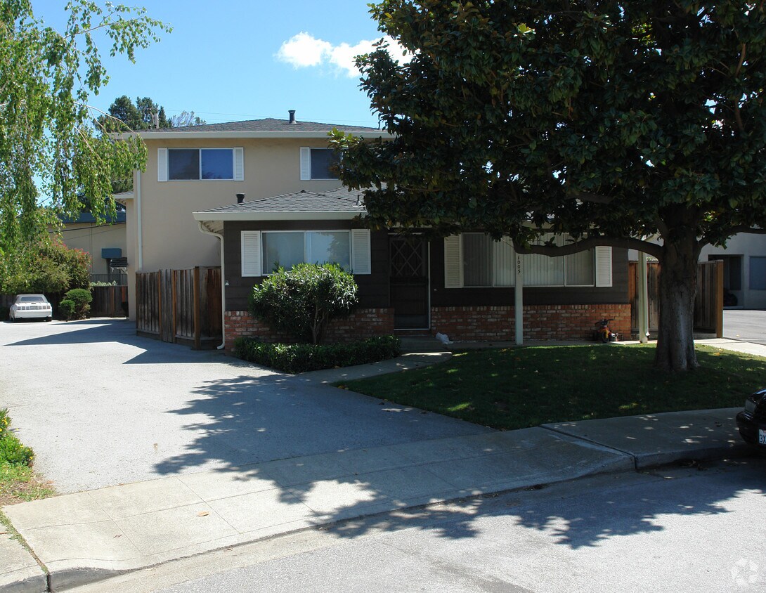 Building Photo - 1005 Williams Way
