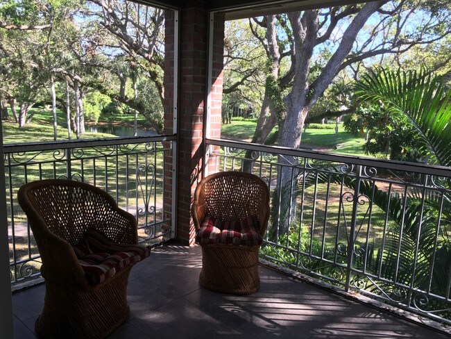 Foto del edificio - 105 Park Shores Cir