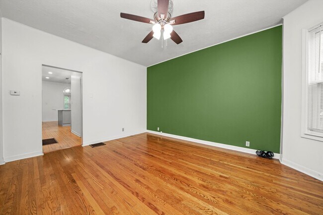 Foto del edificio - 2444 W Gunnison St