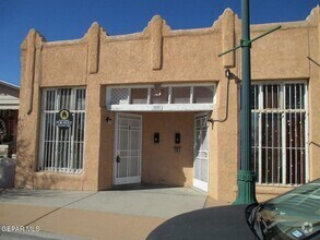 Building Photo - 1311 E San Antonio Ave
