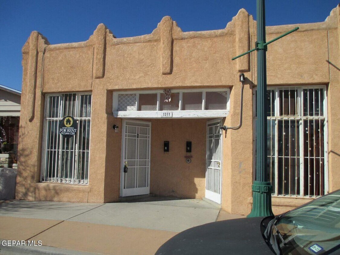 Foto principal - 1311 E San Antonio Ave