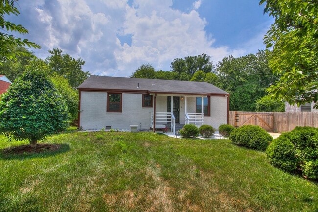 Building Photo - 141 Dodge Dr