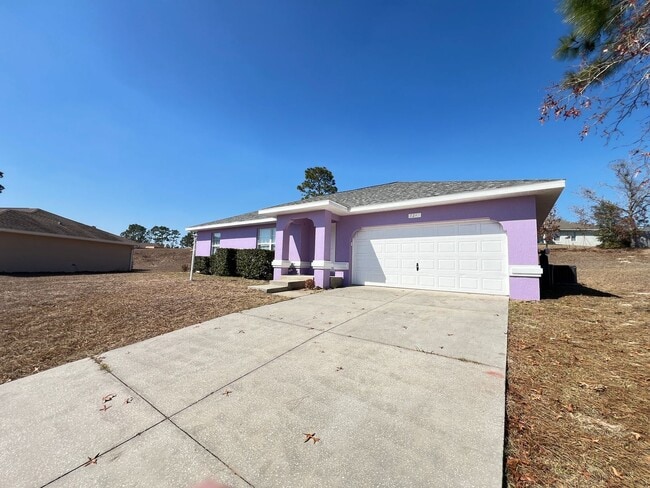 Building Photo - Your 3BD/2BA Peaceful Retreat in the Heart of Ocala!