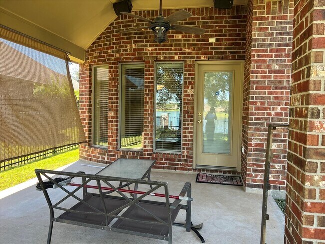 Foto del edificio - 25419 Lockspur Dr