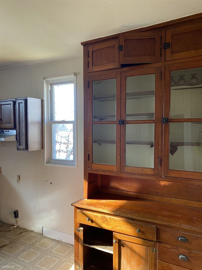 Building Photo - 2 br, 1 bath House - 604 East Pennsylvania...