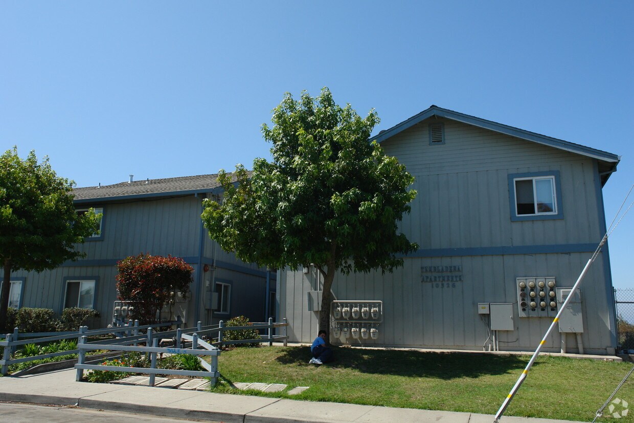 Primary Photo - Tembladera Apartments