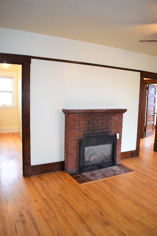Building Photo - 516 W Olive St