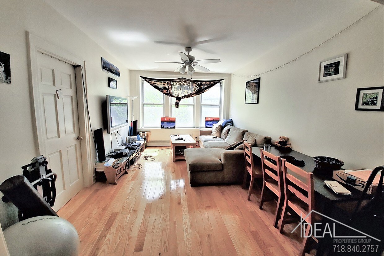 Primary Photo - 359 40th Street #UNIT2R