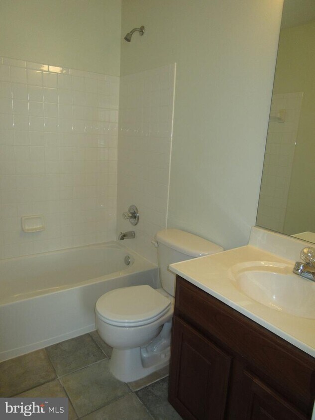 3865 Eisenhower Ave, Alexandria, VA 22304 Townhome Rentals in