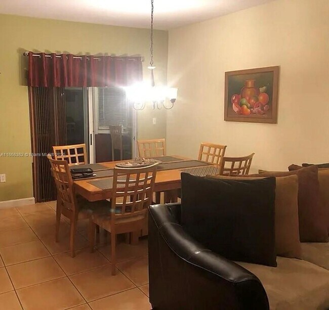 Foto del edificio - 4143 NE 9th St