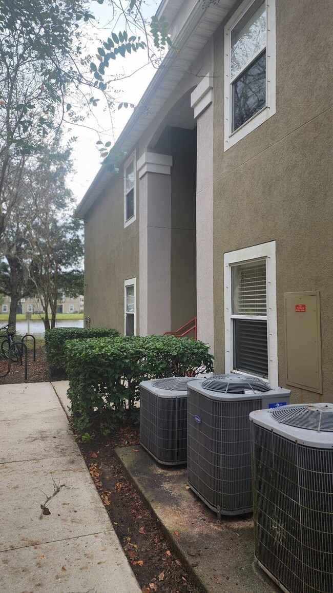 Foto del edificio - Wonderful 1st Floor Condo with easy access...